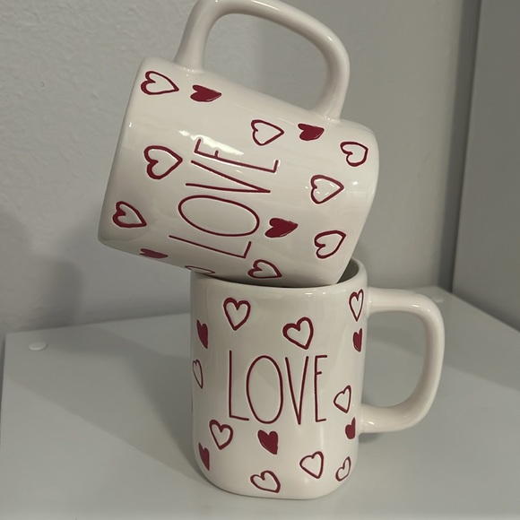 ❤️CUTE. Rae Dunn Valentin MUG. - Picture 5 of 16